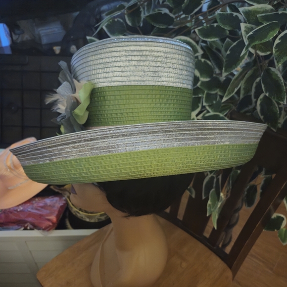 Green and Silver Wide-Brimmed Sun Hat main image 5